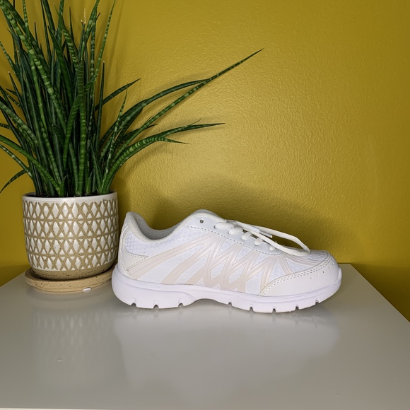 WHITE RUNNING SHOES - Picture 2 of 7